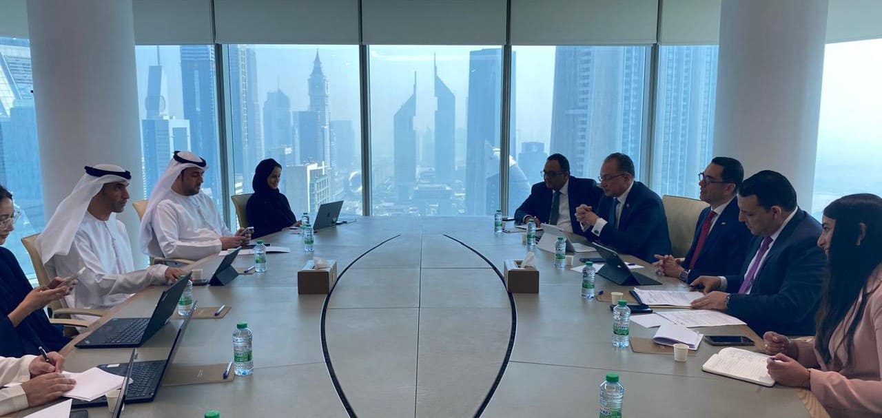 Egypt, UAE review strengthening strategic cooperation

